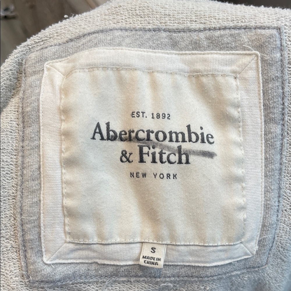 Abercrombie & Fitch Light Gray Full Zip Hoodie Jacket Size S - Picture 2 of 4